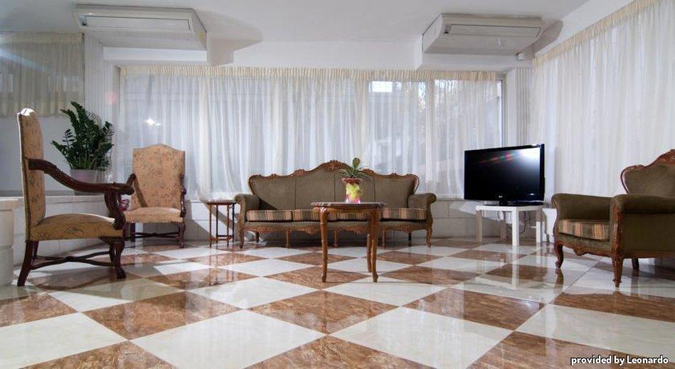 Acropolis Ami Boutique 3*