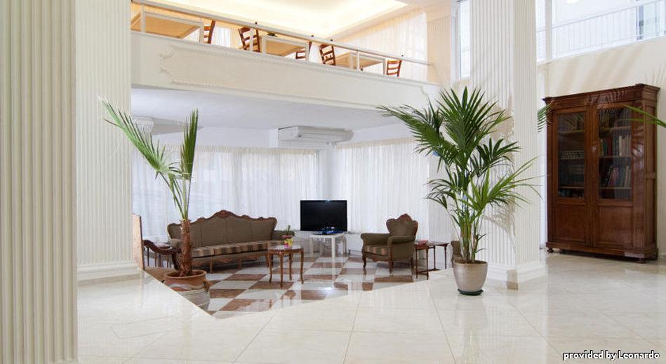 Acropolis Ami Boutique